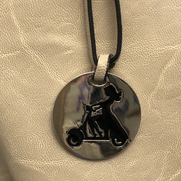 - Womens Light Tan Purse with Bow/Studs. Like New - Picture 5 of 8